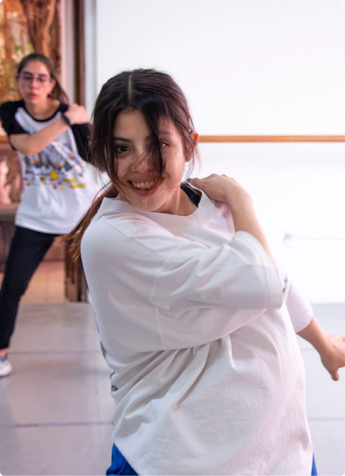SIETEOCHOdance center 8